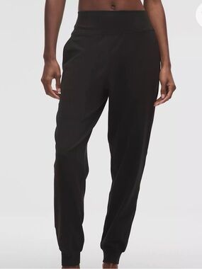 lululemon Align High-Rise Jogger
Short